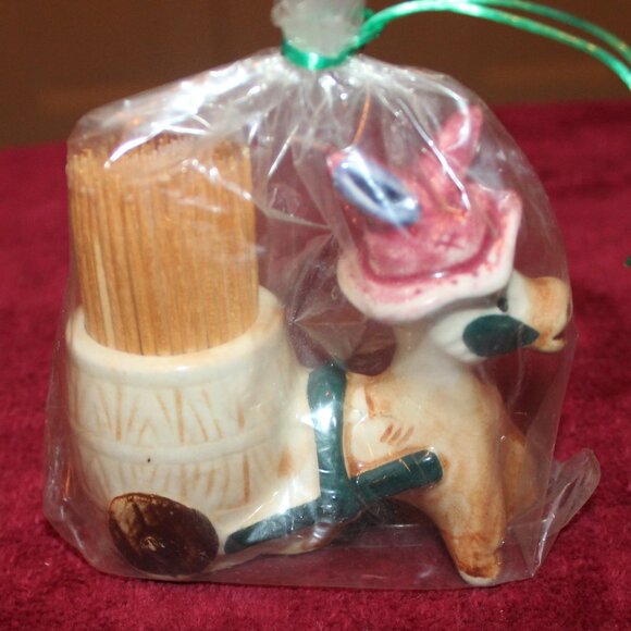 VINTAGE ART POTTERY DONKEY WITH CART TOOTH PICK HOLDER - Picture 3 of 3